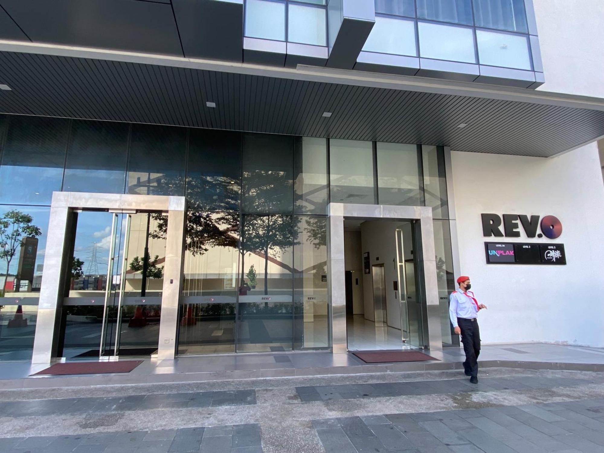 311 Aurora Revo Apartment